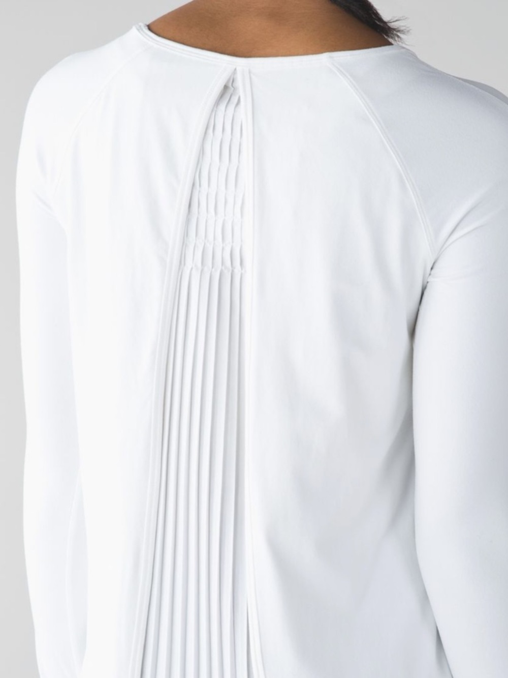Lululemon Making Moves White Long Sleeve MINT CONDITION small 6 - Picture 4 of 10